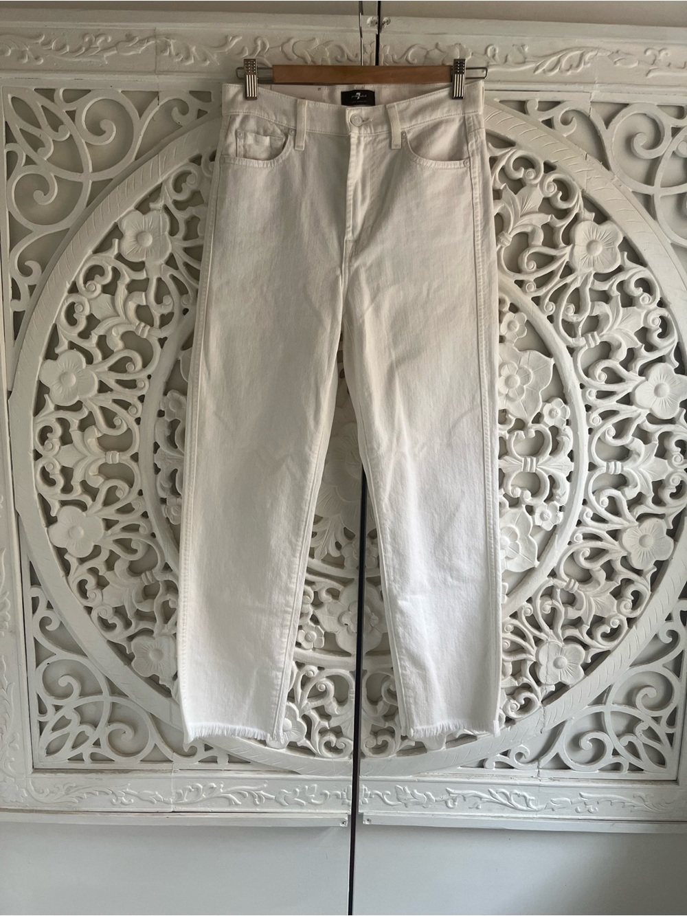 7 For All Mankind HW Cropped Straight Jeans White Raw Hem Size 27 NWT